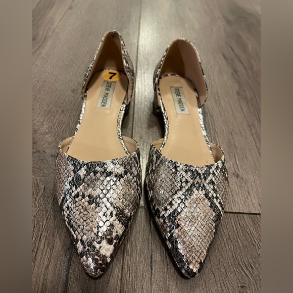 Steve Madden Snakeskin Flat - Women’s 7 - Picture 4 of 6